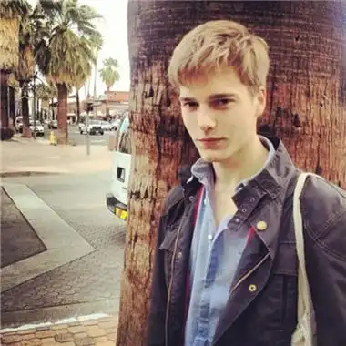 6686体育官网初级作者Kylie