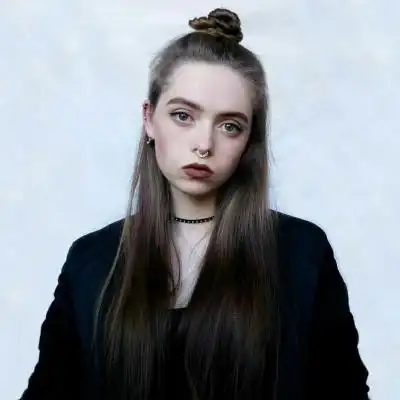 6686体育官网铜牌作者Zeke