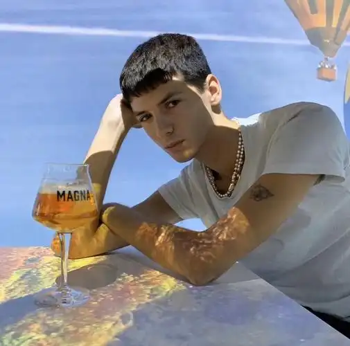 6686体育官网金牌作者習慣假裝