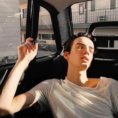 6686体育官网铜牌作者Grace