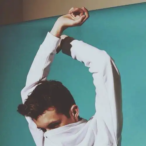 6686体育官网金牌作者Niamh