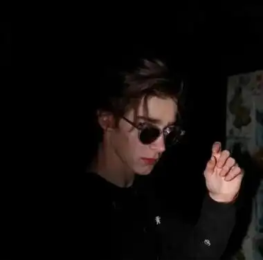 6686体育官网合作伙伴黑白旧侣