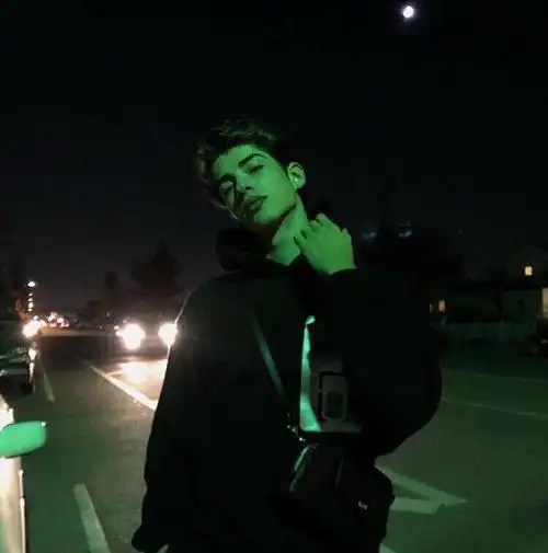 6686体育官网中级作者Evelyn