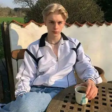 6686体育官网中级作者Quincy