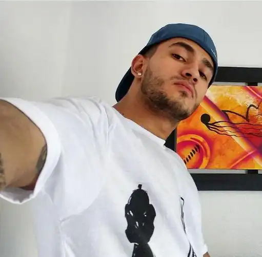 6686体育官网首席作者Elodie