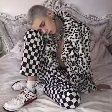 6686体育官网铁牌作者回首彼岸