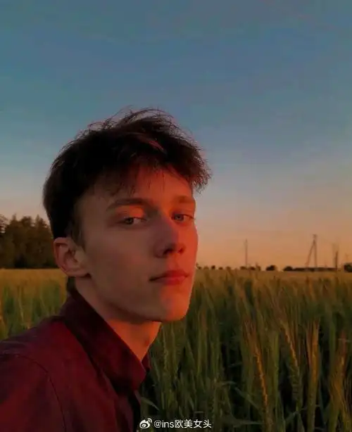 6686体育官网金牌作者Becky