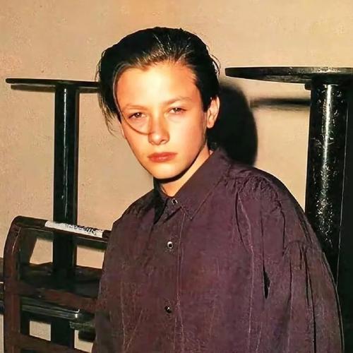 6686体育官网海外作者Hazel