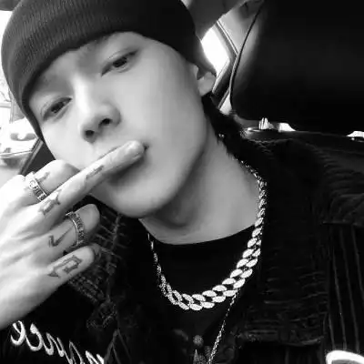 6686体育官网铜牌作者Frances