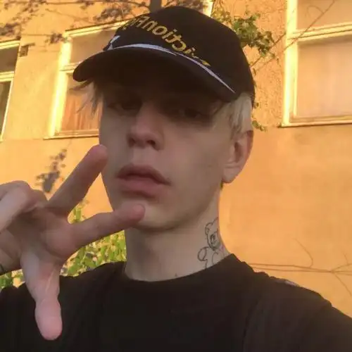 6686体育官网初级作者Sandra