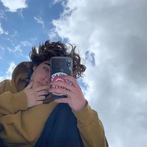 6686体育官网铜牌作者Howard