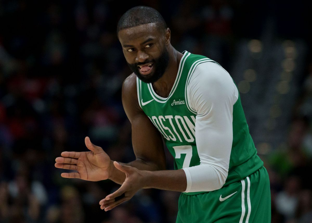 杰伦·布朗：我们今年阵容变化很大，我得保持健壮打出侵略性